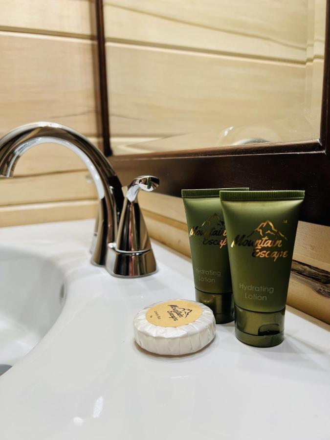 Monterey Inn Экстерьер фото