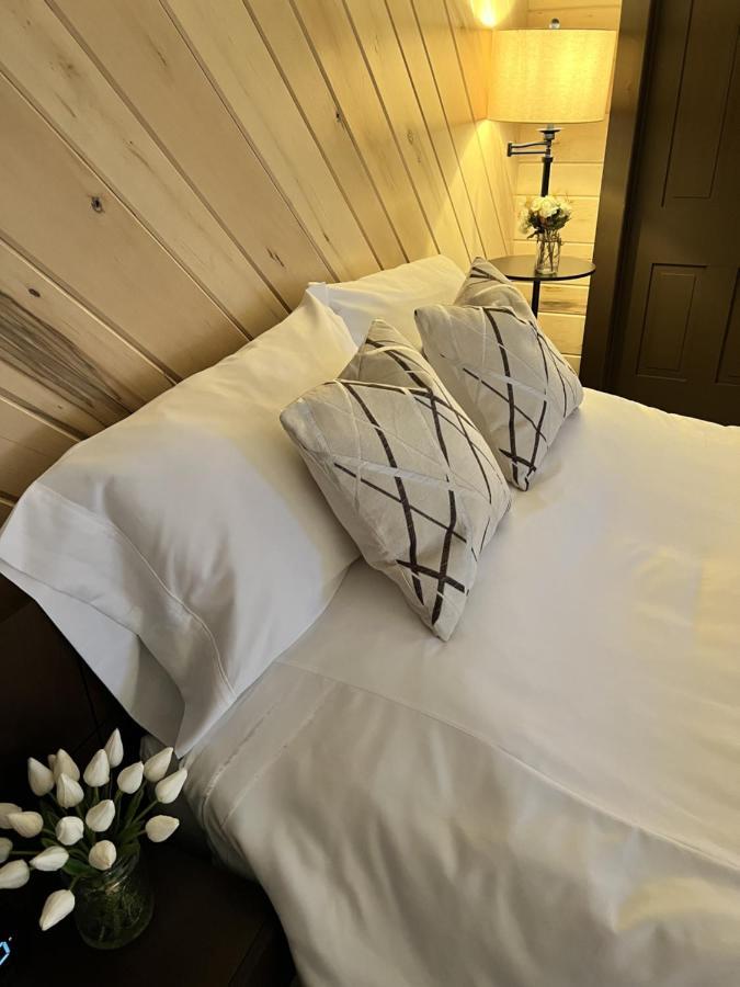 Monterey Inn Экстерьер фото
